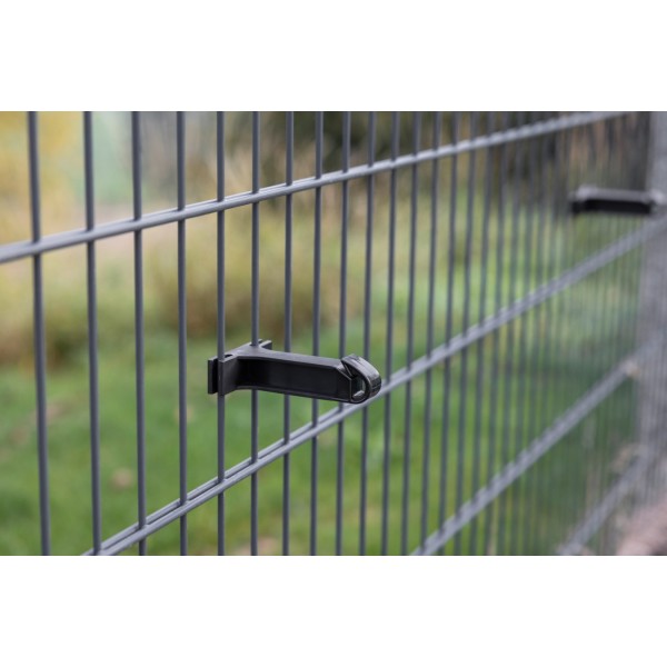 Izolator za panelne mrežne ograje 10/1